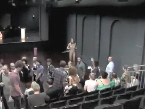 Порно фильм поцелуй невесты со спермой