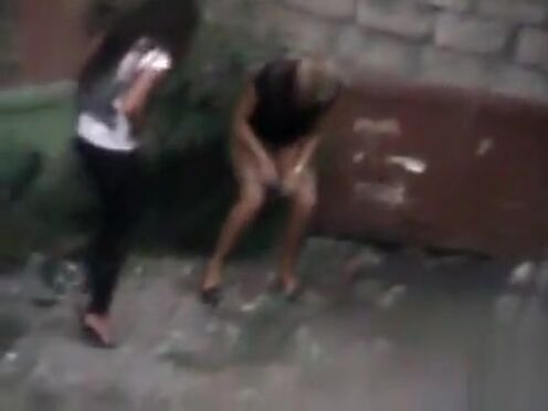 Медсестра приехала на вызов и ее трахнули