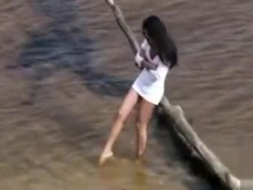 Секс девка с верху качает