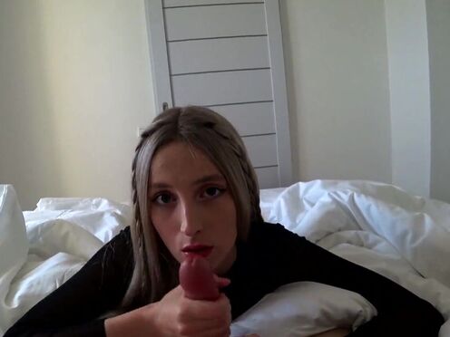 Порно толстушки на кровати