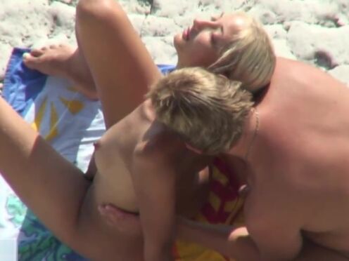 Секс с племянницей постели ебутся