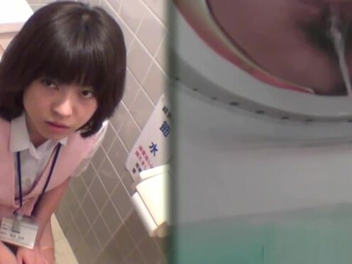 Порно частное мама мастурбировала пока брызгами кончила