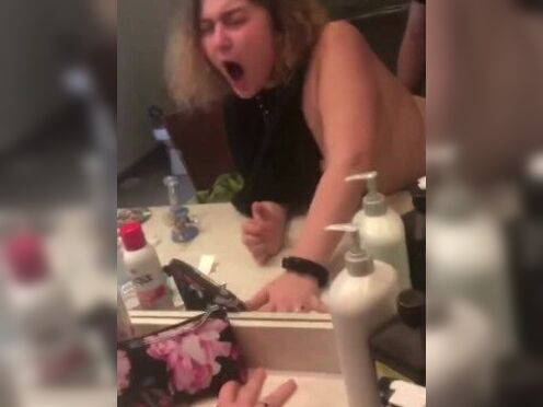 Порно лесбиянки ебутся на ринге