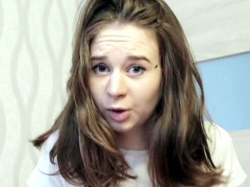 Порно ебет сзади в платье