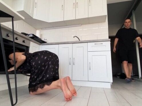 Порно жена разговаривает с мужем