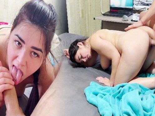 Порно трахнул в рот на кухне