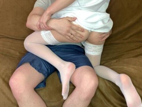 Порно любовницы трахаются в отеле