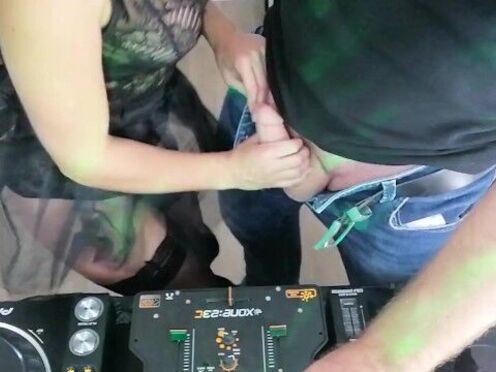 Порно секс втроем невеста