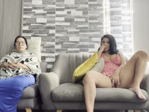 Порно длинные сиськи старух