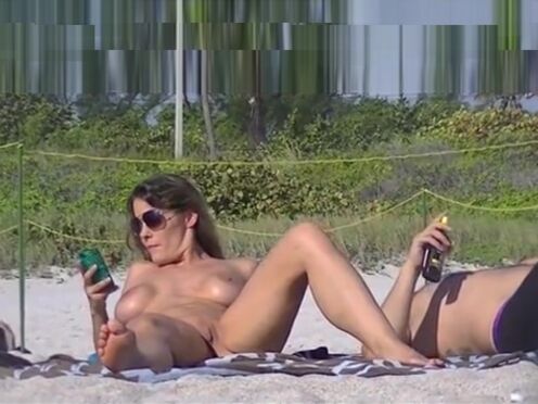 Порно первый раз бывает девственница