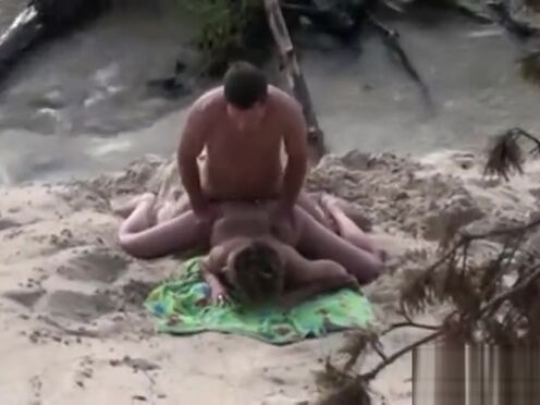 Порно видео фистинг зрелых и молодых лесбиянок