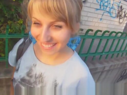 Трахнул телку пока муж завис в компьютере