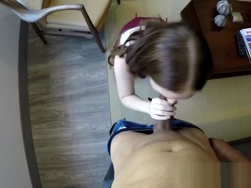 Секс дедушка ебет внучку вжопу