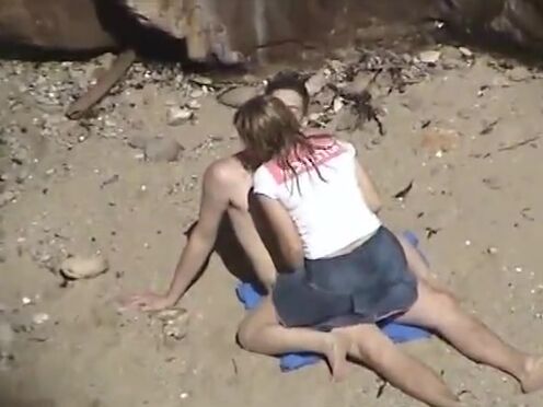 Секс на сеансе в тату салоне